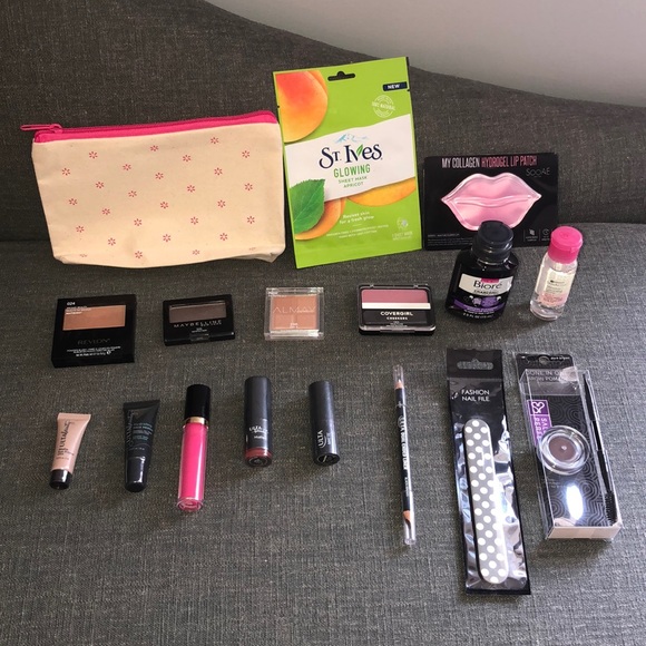 Other - Miscellaneous set of makeup